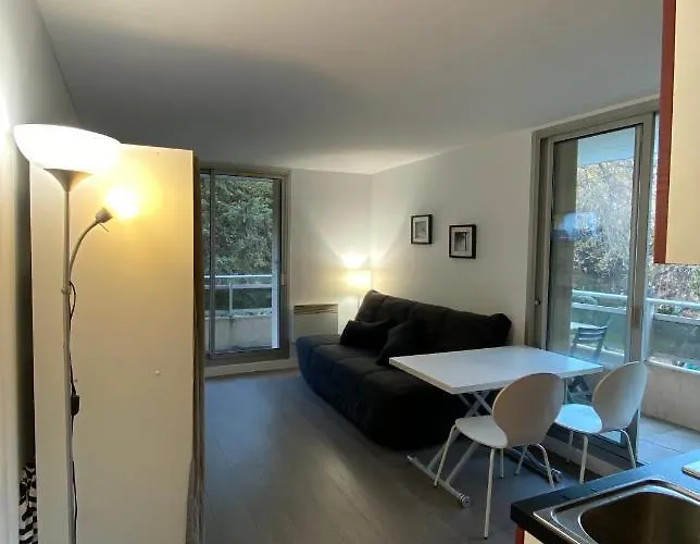 Studio Avec Terrasse, Vue Sur Jardin