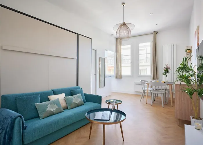 Sunlight Properties - Daffia - Beautifully Renovated Studio, City Pad In Central Nice