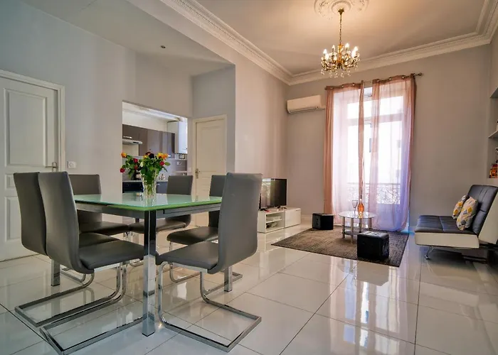 Designer Flat Nice