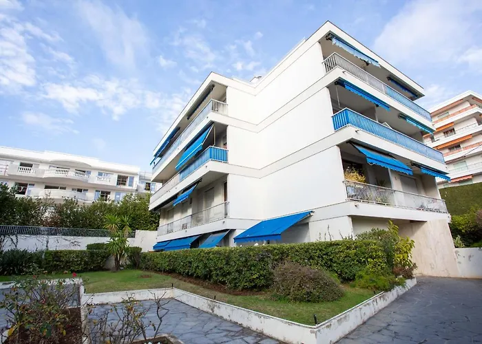 Apartment 10 Minutes From The Tram And The Sea
