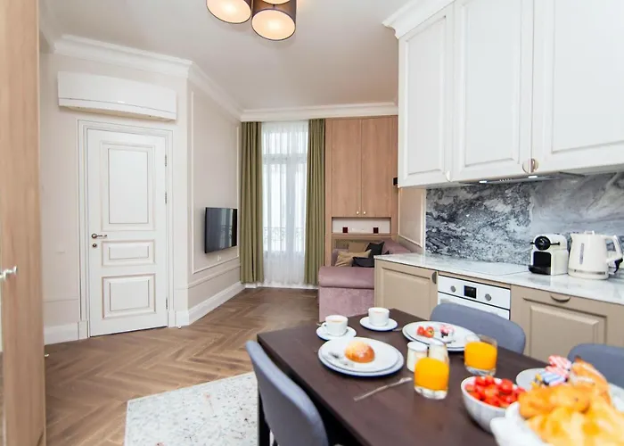Top Floor Negresco Residence