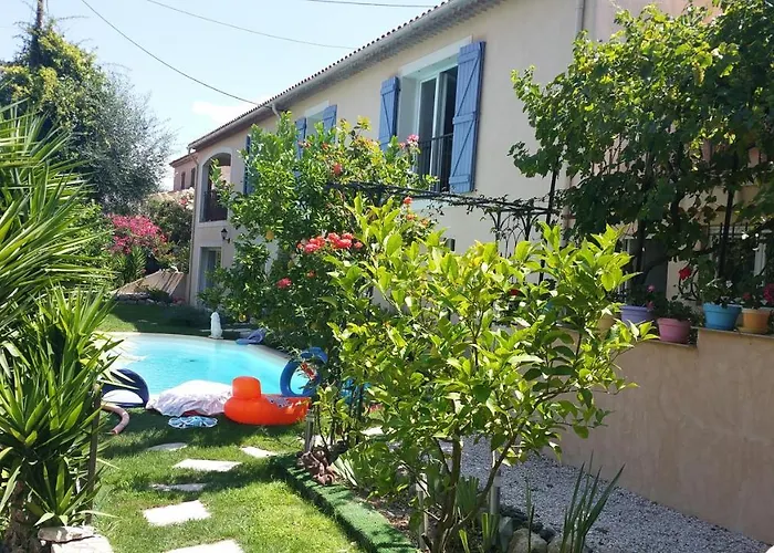 Partie De Villa Sur Colline Au-Dessus De Nice