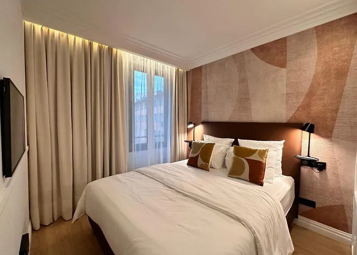 Opera Promenade 2 Brand-New! 2 Rooms Next To The Sea