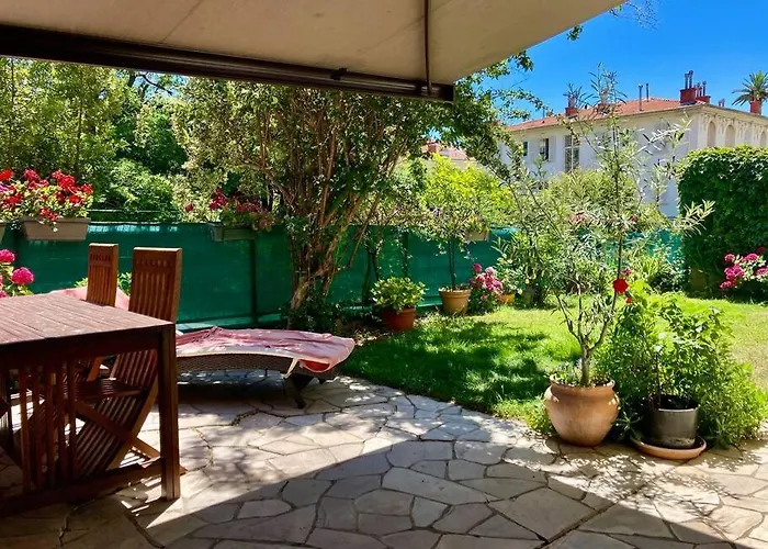 Provencal House, Sea Side, Private Parking