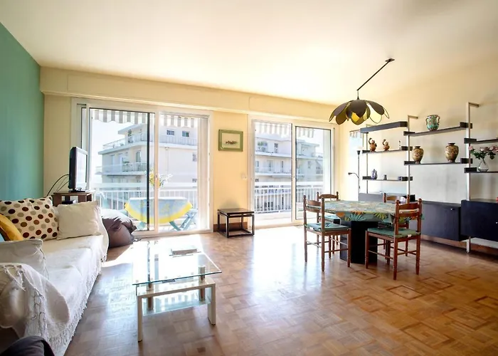 Apartment T2 Fabron Sea View Near Shops And Tram