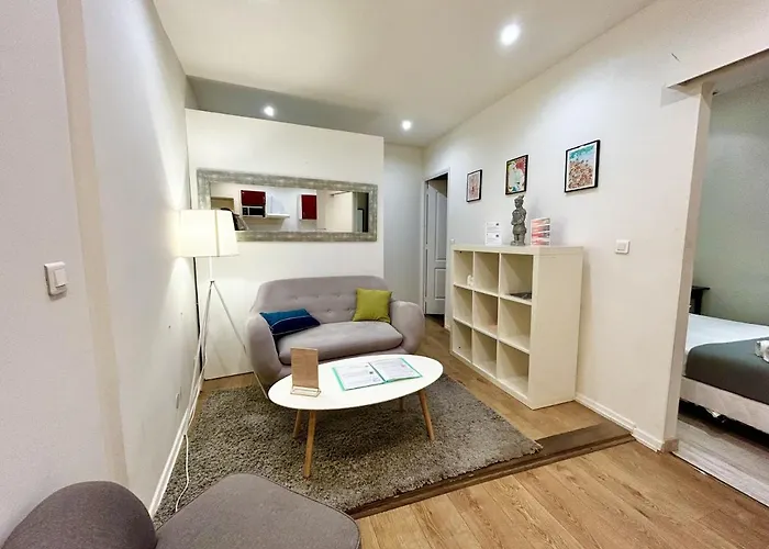 Aparthotel Riviera - Old Town - 2 Minutes Promenade Des Anglais Et Plage - Charmant Appartement 2 Pieces Ac - Chateau 2