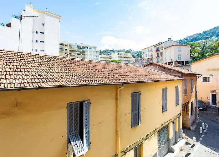 L44 1Bdr Flat 10Mins Walk To Port/Balcon, Parking, Ac