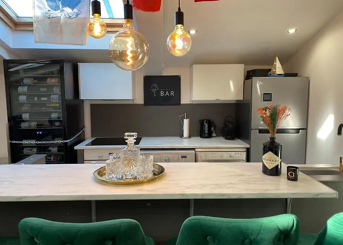 Welcome To Matteo\'S Bar - Place Massena 5Min Beach