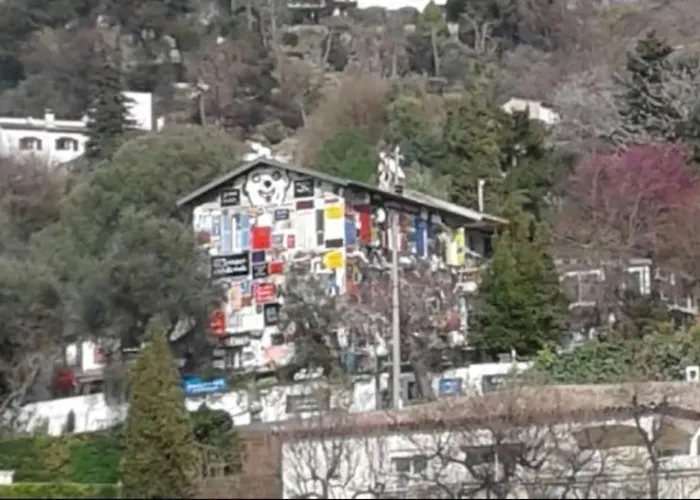 Maison Traditionnelle Sur Les Collines Nicoises