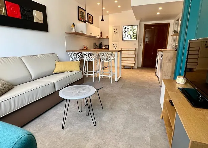 Bd Grosso Apt 4 Prs, 300M Plage, Clim, Parking