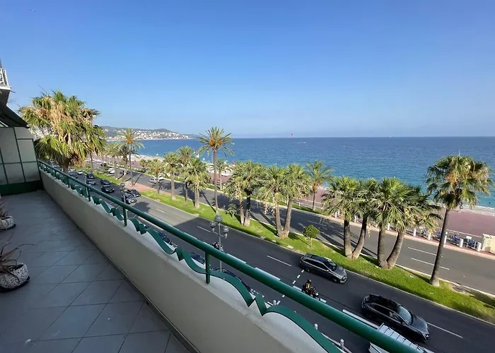 Derniere Etage Sur La Promenade!