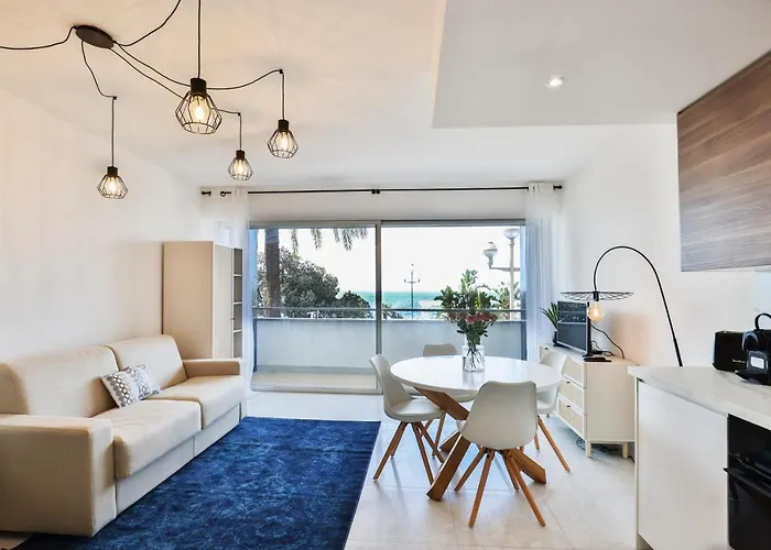 Incroyable Vue Mer, 2 Pieces Refait A Neuf Avec Piscine Sur Le Toit/ Wifi/Ac