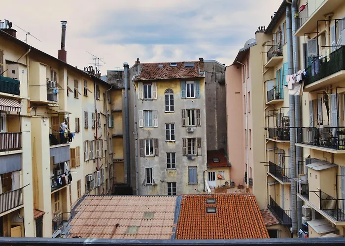 Bel Appartement Au Coeur De Nice
