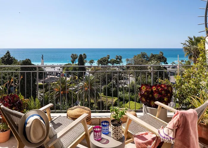 Unique Sea View Apartment, Center, 100M2