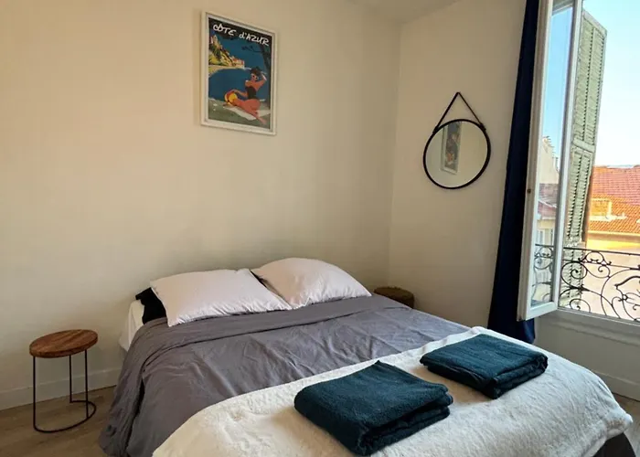 1 Bed Room Flat - Jean Medecin - Central Station