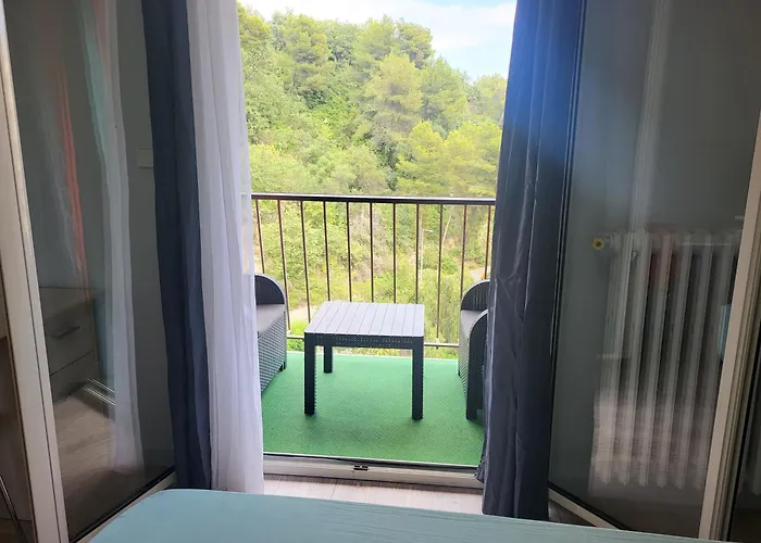 Hannana House 2
