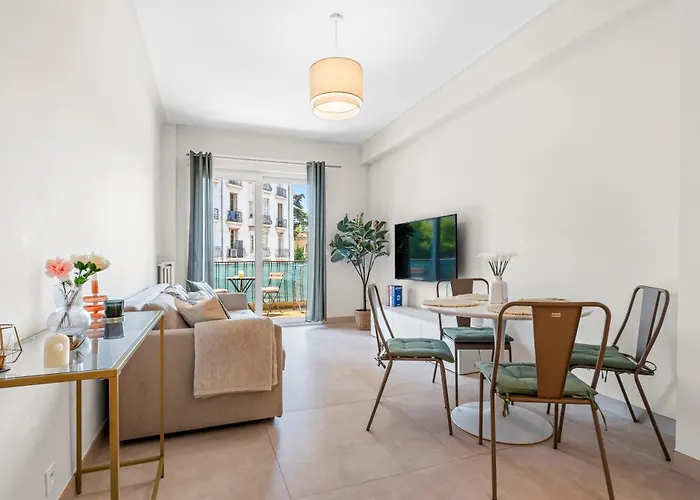 Nice & Cosy - Central Apartment