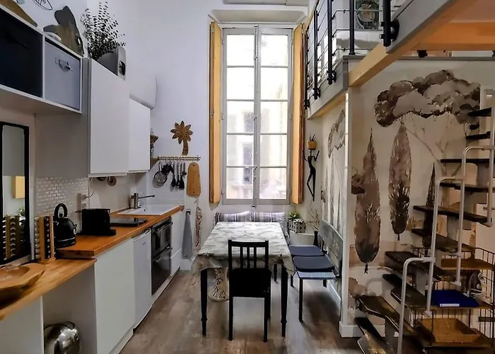 Studio Mimosa Duplex In Old Town, 200M To Beach