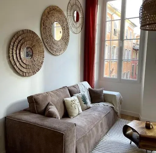 Studio Au Coeur Du Vieux Nice - Vue Mer Et Clocher