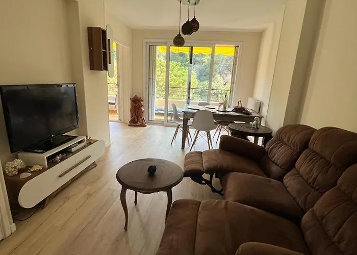 4- Rooms Appartement In Nice Parking F4