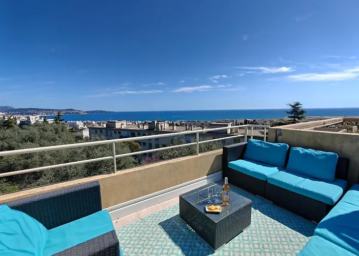 Appartement Toit Terrasse Nice-Ouest Avec Parking, Clim Et Piscine