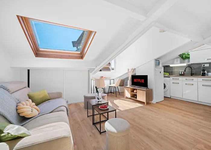 Charme & Soleil Au Dernier Etage Liberation Nice