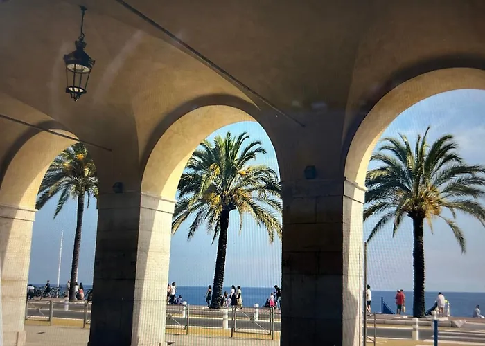 A Studio At Nice Beach