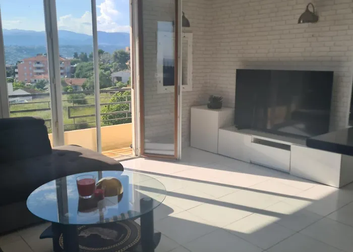 Apartment For 4 With Balcony - Near Park