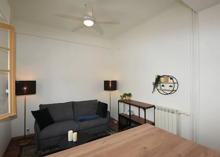 Nice Signature Trachel