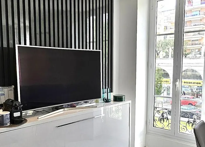 Grand Studio Luxe