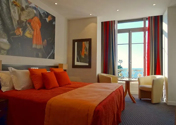 Hotel Ambassador