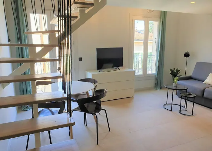 Duplex Balcon Centre Mer 508