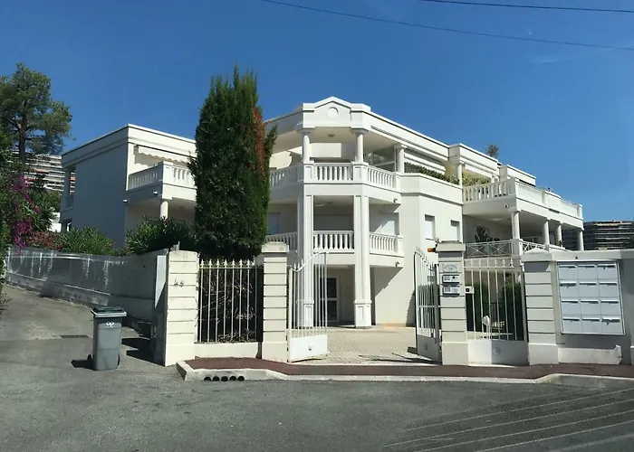 Luxury Residence Fabron