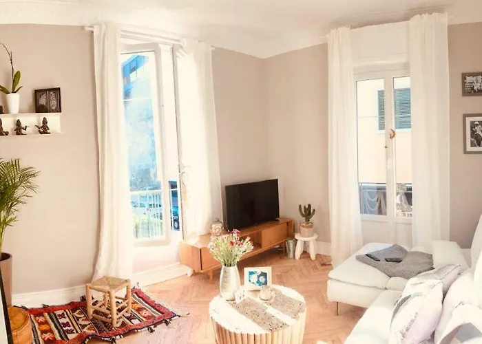 Un Coin De Paradis Dans Le Quartier De La Liberation