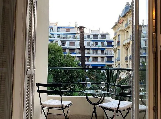 Chez Eva
