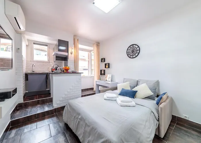 Beau studio à 50m de la plage