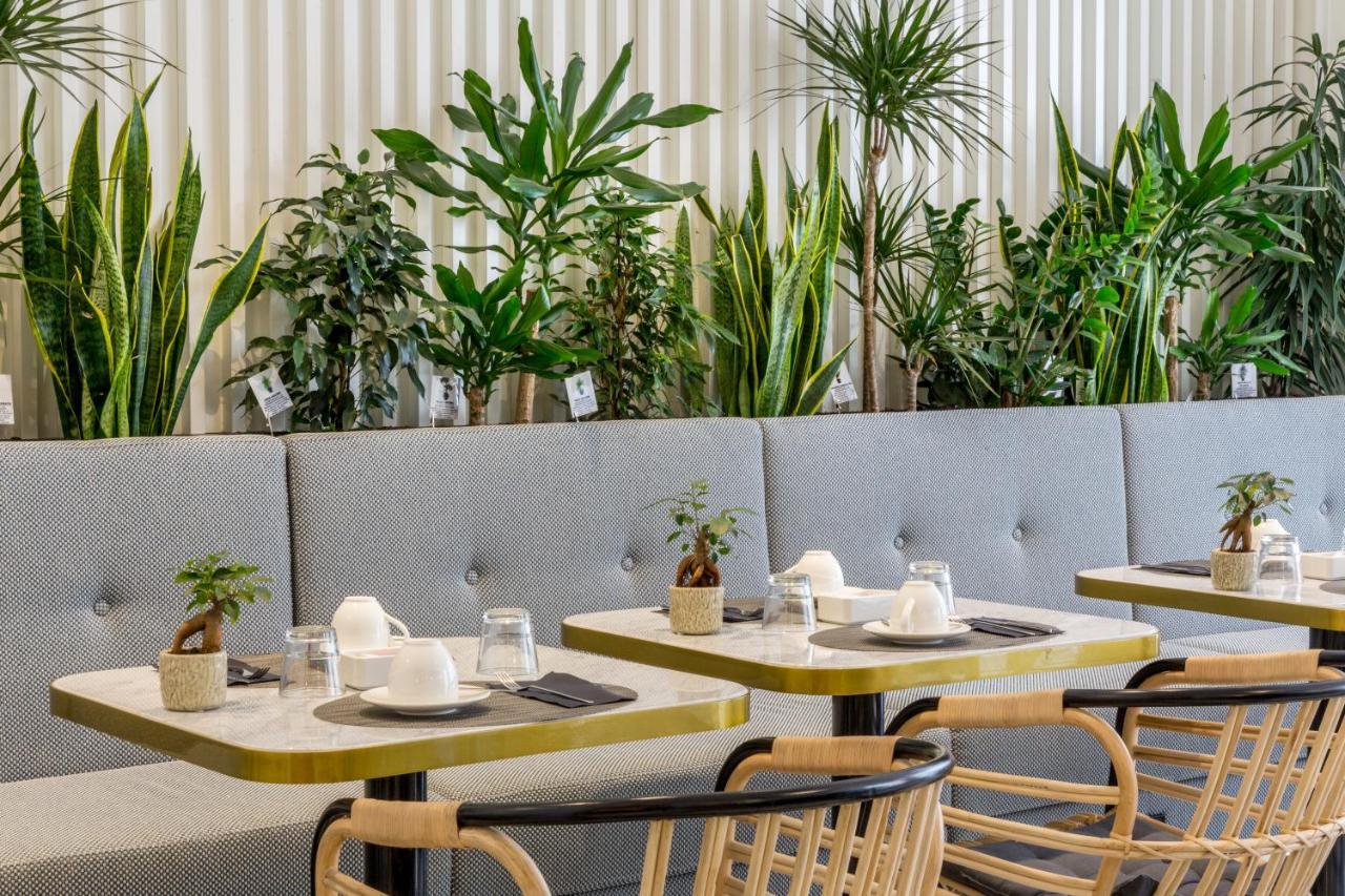 Western Premier Roosevelt