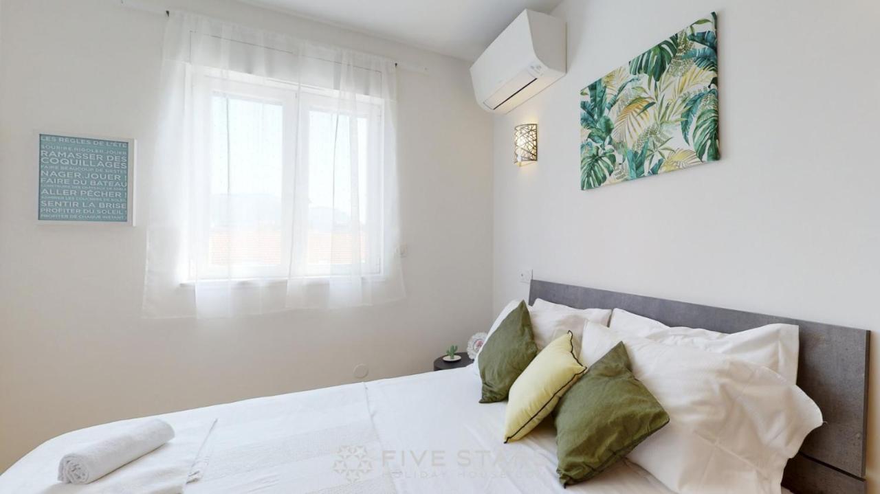 Apartment Zhara Five Stars Holiday House - Generale *