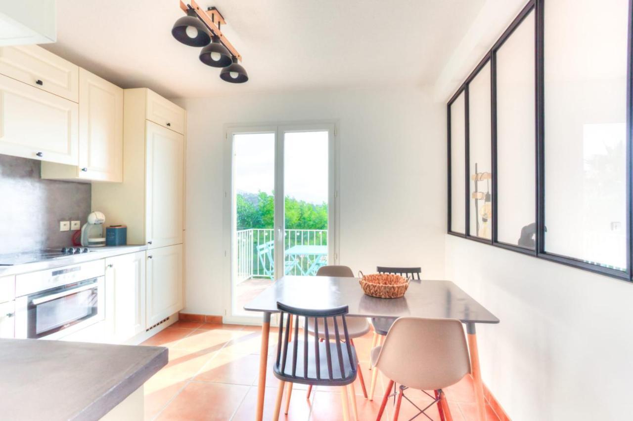 Des Oliviers Villa *