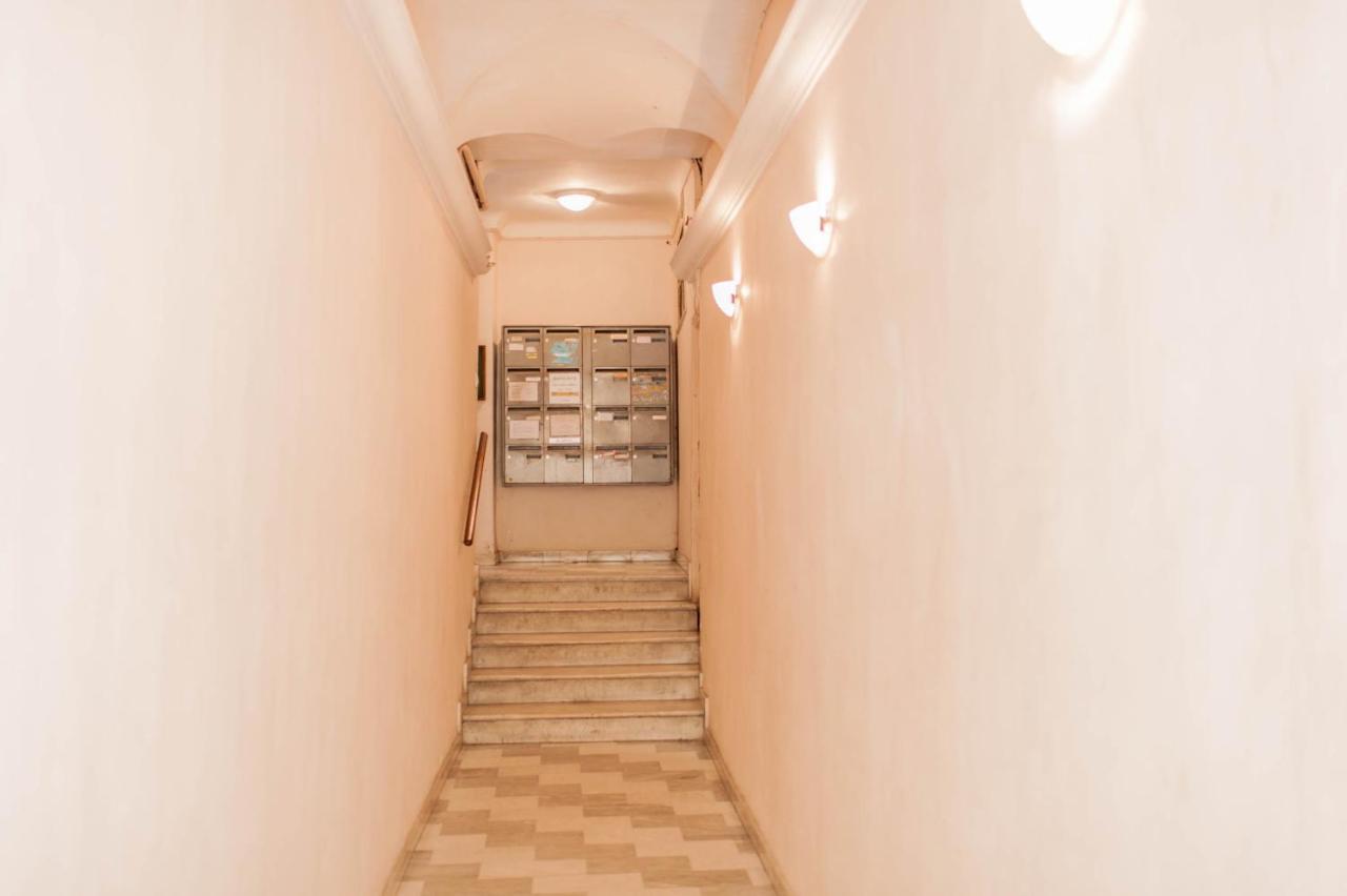 Apartment Sunlight - Cristal - Old Town Area, 3 Bedrooms, Stunning *