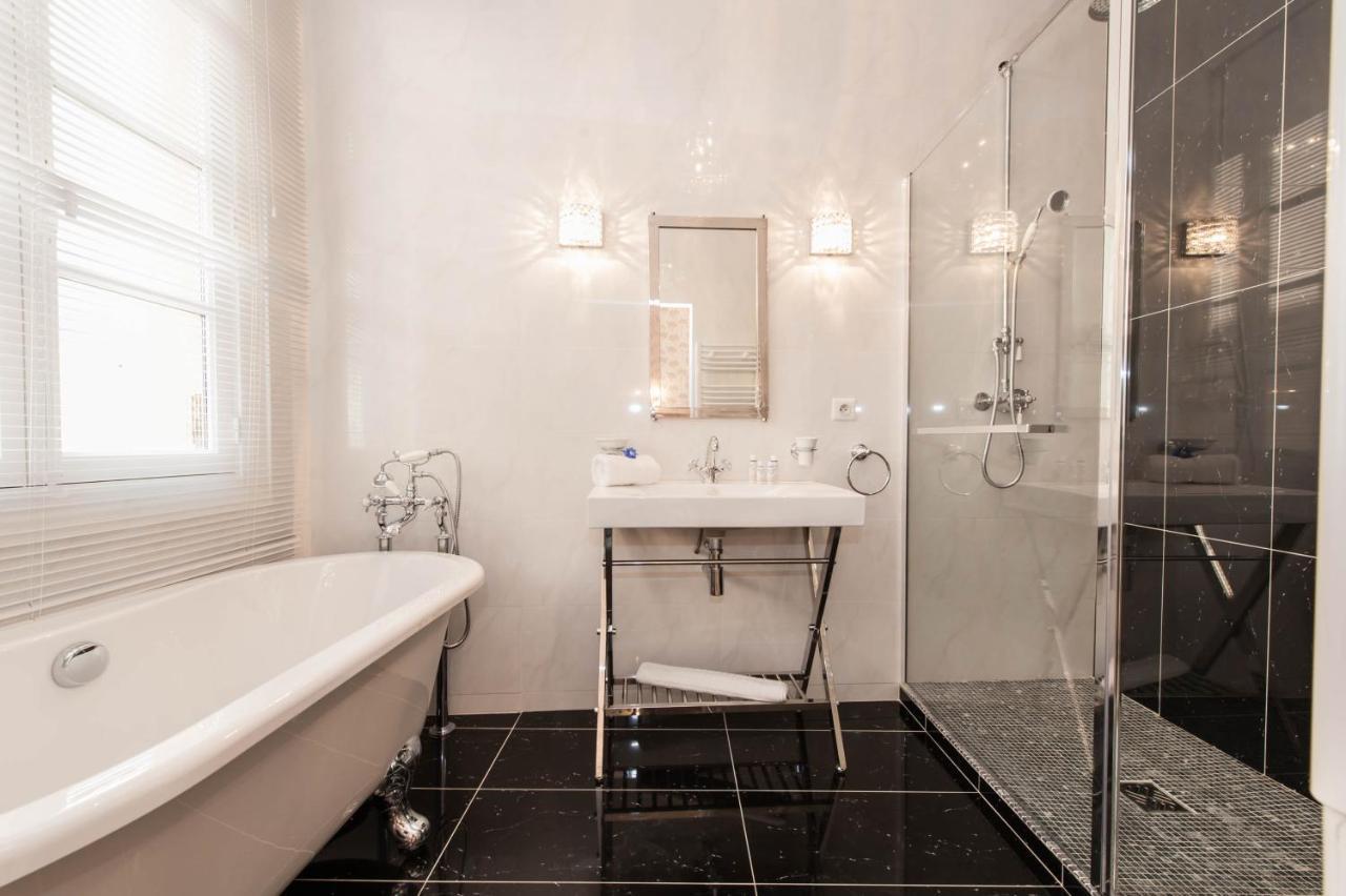 Apartment Sunlight - Cristal - Old Town Area, 3 Bedrooms, Stunning