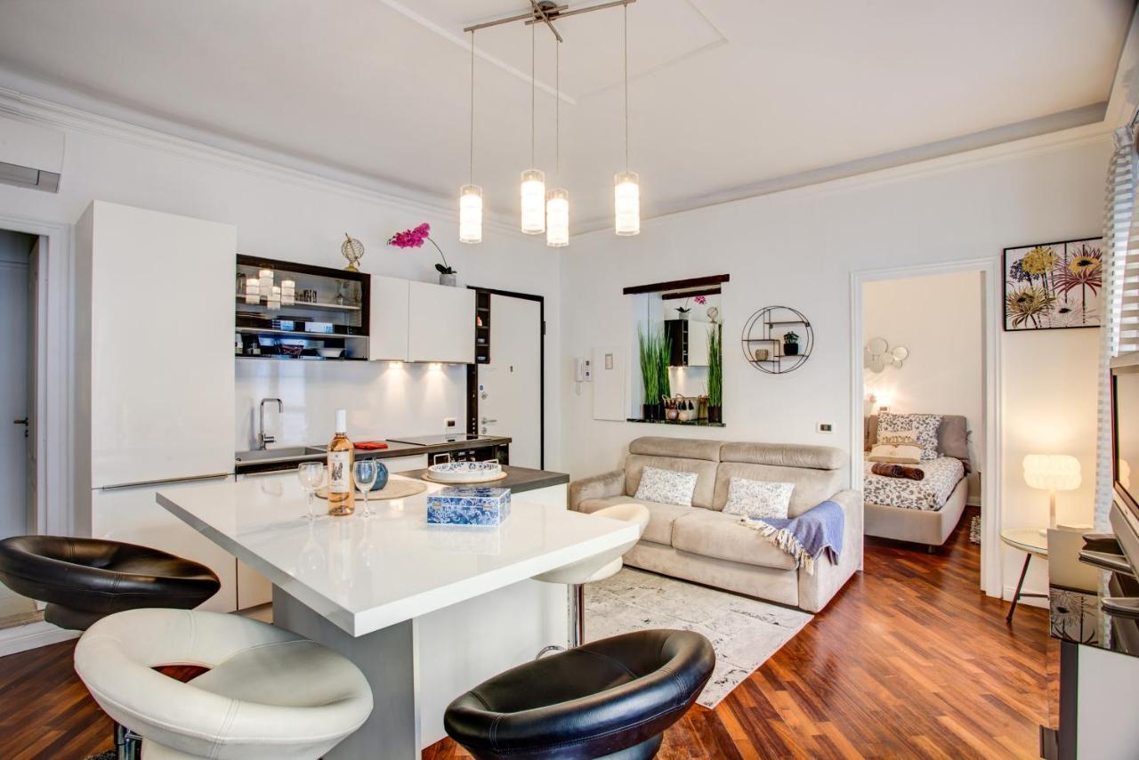 Superbe Appartement, Plein Centre De *