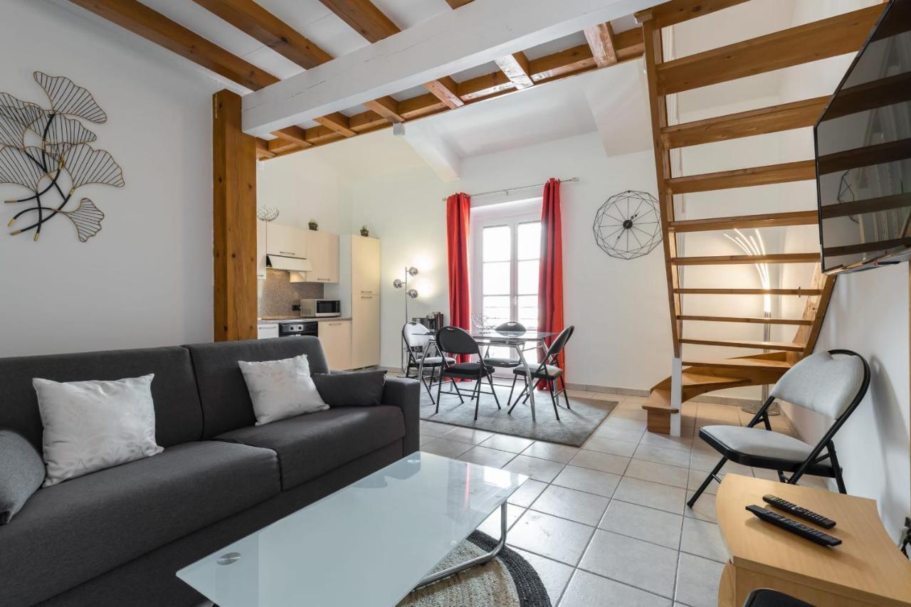 Massena Square - 1 Bdr Duplex With Ac Nice