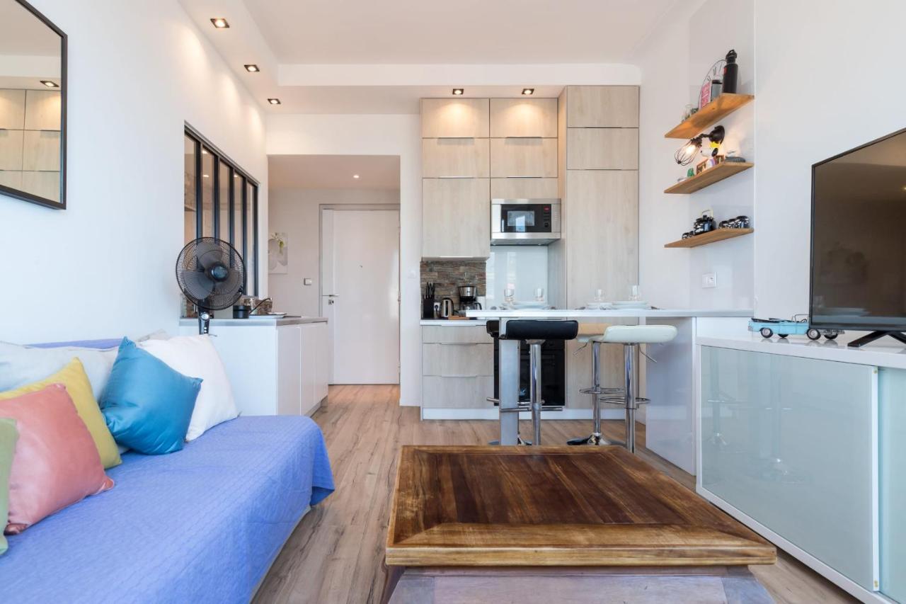 Sea View - Promenade Des 1 Bdr Apartment *