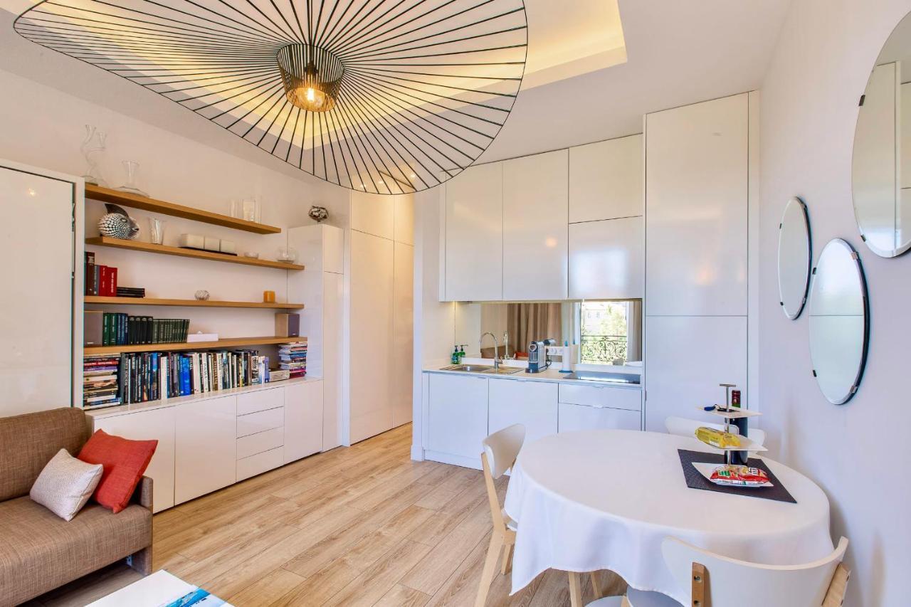 Grand H -f2, Face Vieux- Nice, Terrasse, Ascenseur, Climatisation, Terrace - Center Appartement