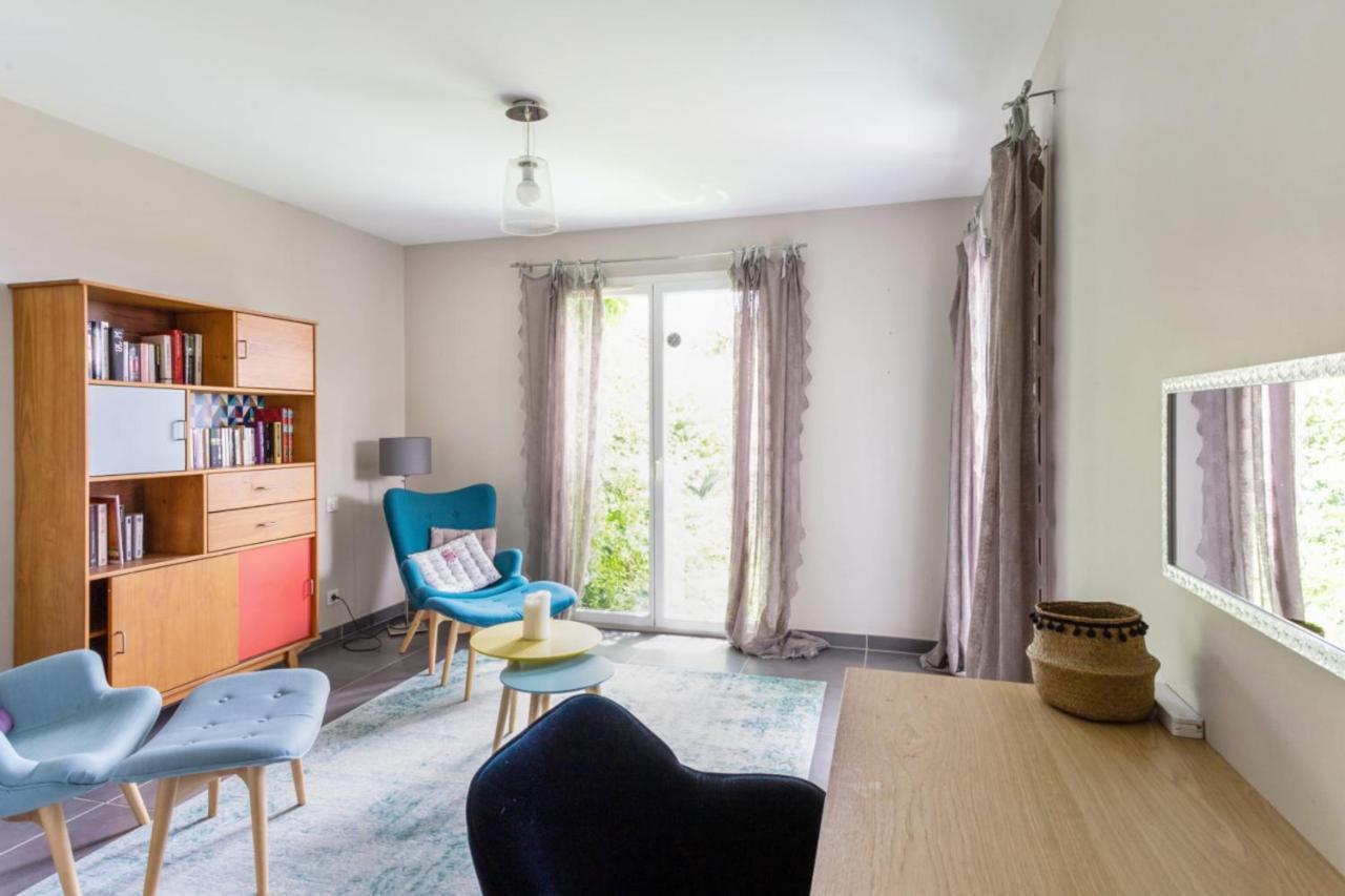 Villa Wonderful And Quiet With Large Garden And Pool In - Welkeys Nice