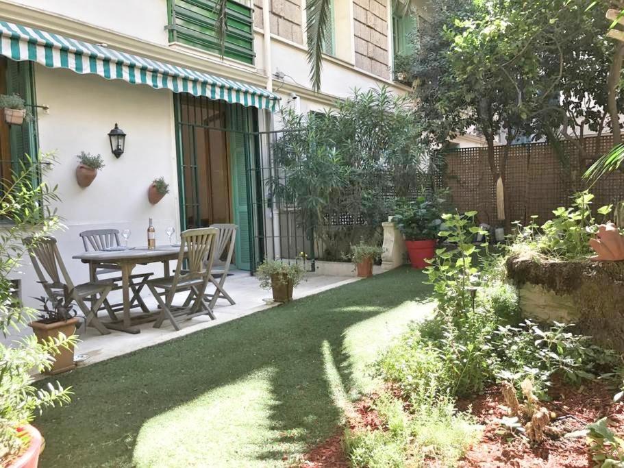 Apartment Homelivia, Luxueux Avec Jardin Prive