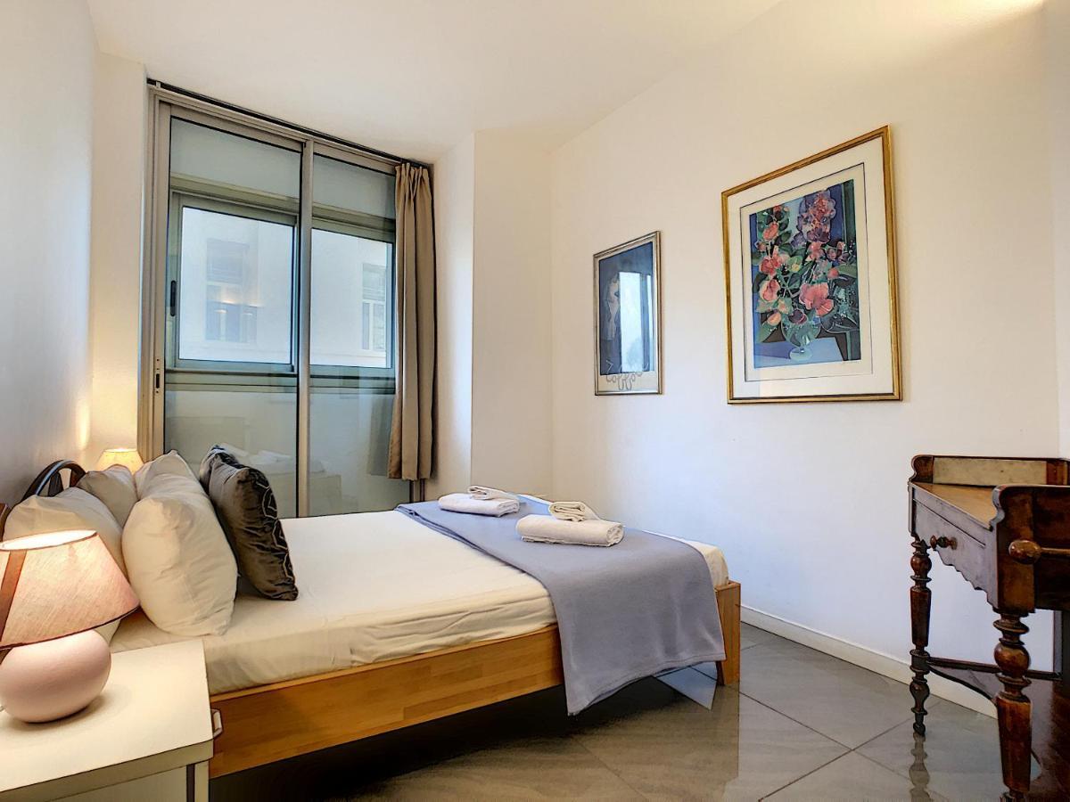 Nestor&jeeves - Royal Luxembourg - - Swimming Pool On Roof *