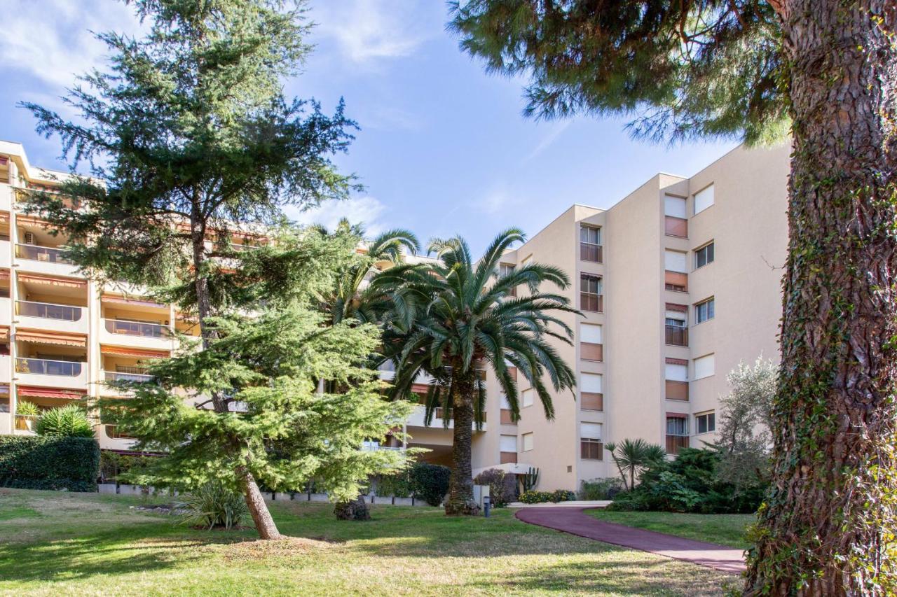 Apartment Classy Studio With Ac And Seaview Balcony In Near - Welkeys