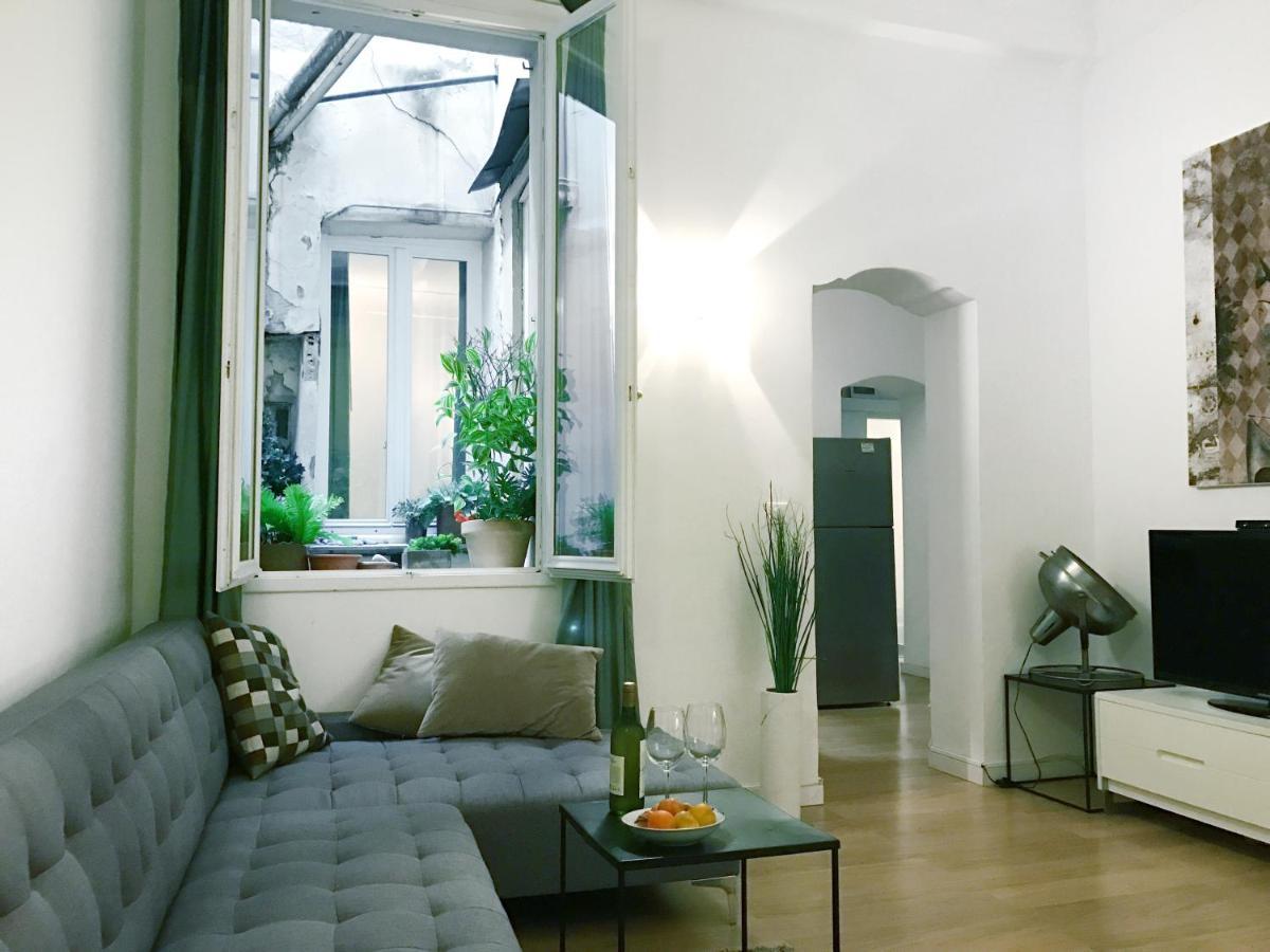 History-chic In Oldtown, *